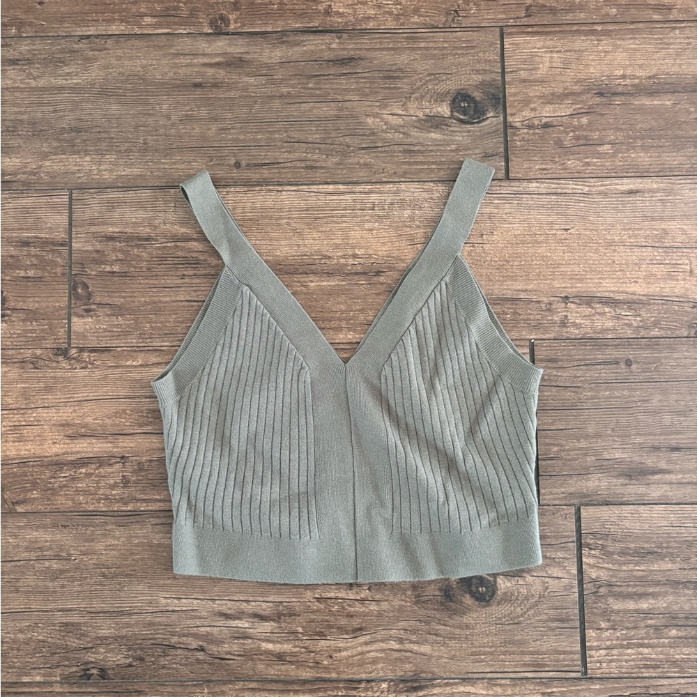 H&M tank v neck strap top crop sz s